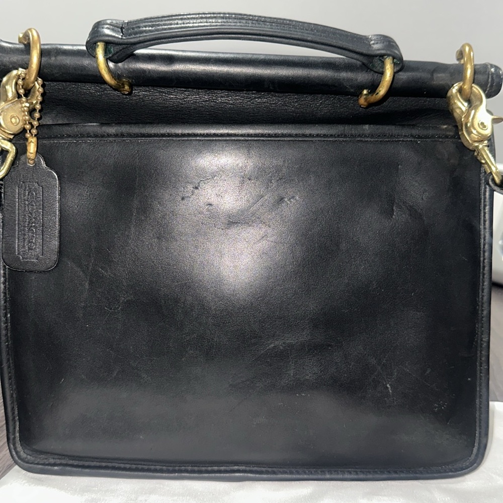 Vintage Coach Willis Black
Leather Cross-body/Satchel/Top Handle
Bag 9927 - Picture 2 of 16